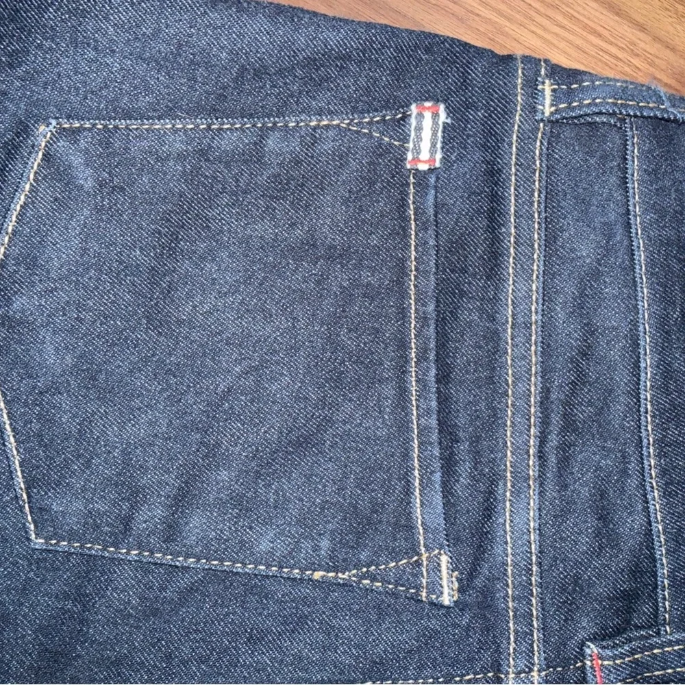 Alice + Olivia Black Flare Jeans - Picture 5 of 10
